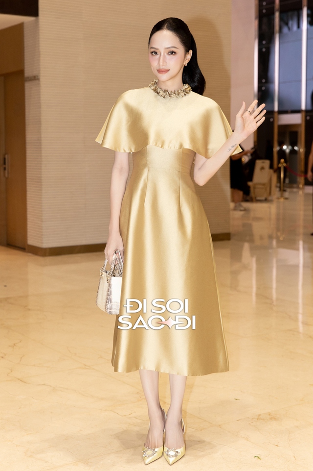 Trọn vẹn siêu lễ cưới của Tiên Nguyễn và chồng gốc Dubai: Dâu rể gấp đôi visual, gia đình tỷ phú đến dàn khách mời "quá vuýp"!- Ảnh 23. Trọn vẹn siêu lễ cưới của Tiên Nguyễn và chồng gốc Dubai: Dâu rể gấp đôi visual, gia đình tỷ phú đến dàn khách mời "quá vuýp"!- Ảnh 23.