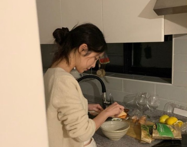 Đ&atilde; đến l&uacute;c TỐ GI&Aacute;C 4 th&oacute;i quen buổi s&aacute;ng "ăn cắp" tới 10 năm tuổi thọ: Rất nhiều người trẻ v&ocirc; tư l&agrave;m mỗi ng&agrave;y- Ảnh 3.