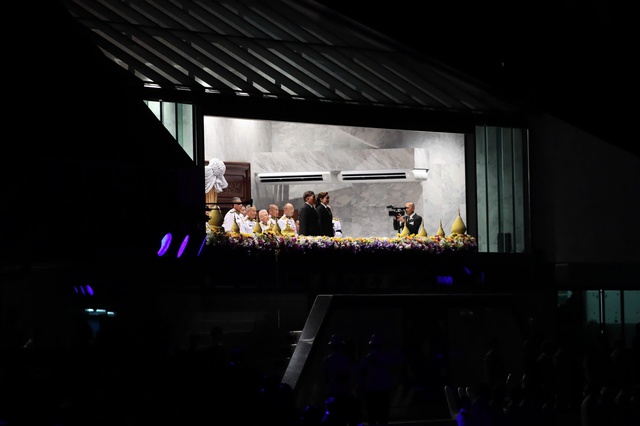 Khai mạc SEA Games 33: Lễ hội &aacute;nh s&aacute;ng v&agrave; sắc m&agrave;u, m&agrave;n biểu diễn m&ocirc; t&ocirc; nước b&ugrave;ng nổ- Ảnh 8.