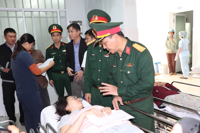 CLIP: Lời kể nạn nhân và danh sách 4 người chết trong vụ tai nạn kinh hoàng ở Đà Nẵng- Ảnh 1. CLIP: Lời kể nạn nhân và danh sách 4 người chết trong vụ tai nạn kinh hoàng ở Đà Nẵng- Ảnh 1.