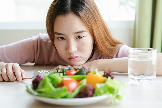 Người đàn ông tiểu ra… phân, phải cấp cứu vì xem nhẹ 1 khó chịu khi ăn uống người hiện đại hiếm ai không mắc- Ảnh 2.