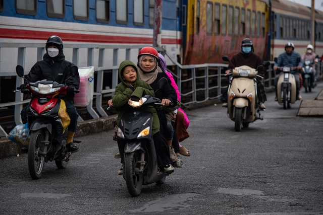 Hà Nội chuyển rét sâu 12 độ C nhưng người dân vẫn vui mừng vì 1 điều- Ảnh 1.