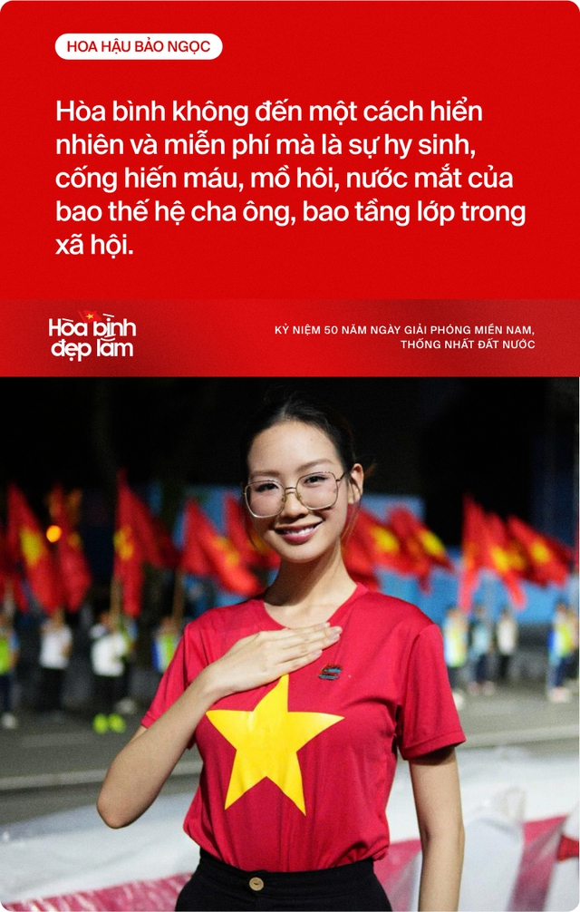 Thanh Thủy, Lan Ngọc, Thúy Ngân và dàn nghệ sĩ Việt tham gia diễu hành ngày 30/4: "Hòa bình đẹp như nụ cười của người dân khi nhìn thấy từng khối diễu binh, diễu hành!"- Ảnh 5. Thanh Thủy, Lan Ngọc, Thúy Ngân và dàn nghệ sĩ Việt tham gia diễu hành ngày 30/4: "Hòa bình đẹp như nụ cười của người dân khi nhìn thấy từng khối diễu binh, diễu hành!"- Ảnh 5.