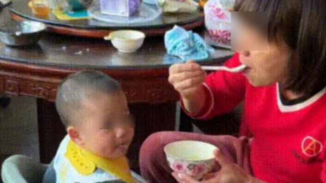 Em bé 2 tuổi mắc bệnh giang mai vì 1 thói quen của nhiều cha mẹ đang làm- Ảnh 1.