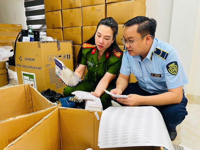 Cận cảnh hơn 100 tấn thuốc tân dược, thực phẩm chức năng giả do Phạm Ngọc Tiến và vợ cầm đầu- Ảnh 3.