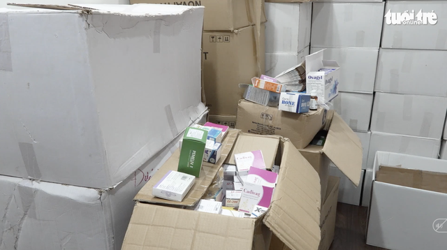 Cận cảnh hơn 100 tấn thuốc tân dược, thực phẩm chức năng giả do Phạm Ngọc Tiến và vợ cầm đầu- Ảnh 8.