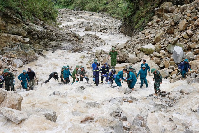 Vụ sạt lở ở Lai Châu khiến 9 người thương vong: Thi thể nạn nhân cuối cùng được tìm thấy ở đâu?- Ảnh 2.