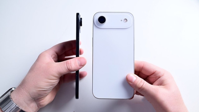 iPhone 17 Air lộ ảnh thực tế gây choáng, "ăn đứt" iPhone 16 Pro Max- Ảnh 1.