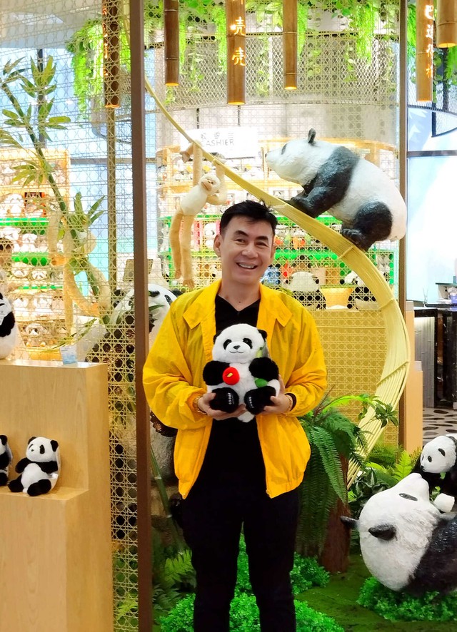 Nam ca sĩ Việt có cơ ngơi trị giá 2.000 cây vàng: Thông thạo 4 thứ tiếng, chuyện tình cảm lận đận- Ảnh 5.
