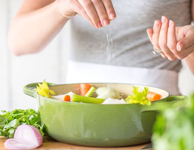 Tế bào ung thư thích nhất là 3 hương vị: Nhiều người giật mình nhận ra ngày nào cũng ăn như thế!- Ảnh 2. Tế bào ung thư thích nhất là 3 hương vị: Nhiều người giật mình nhận ra ngày nào cũng ăn như thế!- Ảnh 2.
