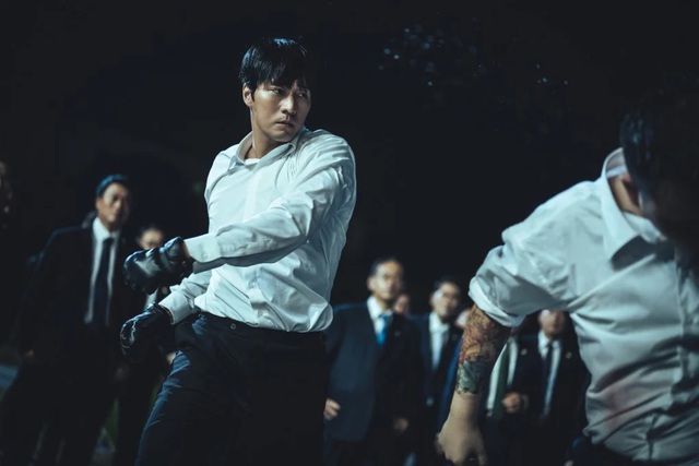 So Ji Sub vung tiền như nước gây sốc: Tặng vàng cho cả đoàn phim, lý do ai nghe cũng phải nể- Ảnh 3.