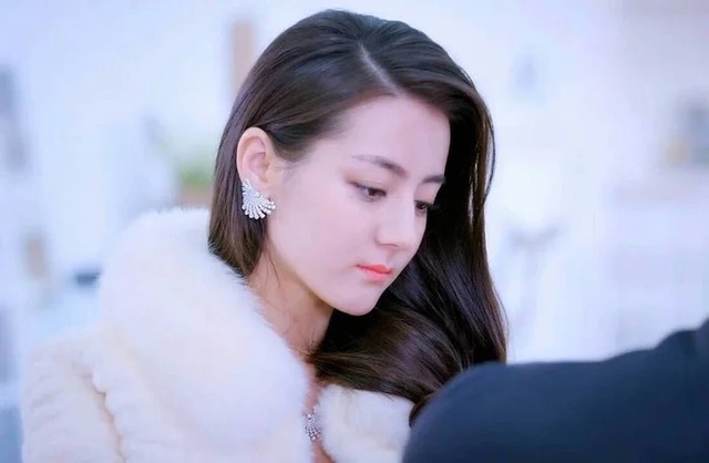 Mỹ nhân đẹp vô địch Trung Quốc chỉ nói 1 câu mà 2 triệu người 