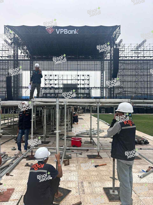 ĐỘC QUYỀN: Siêu sân khấu mega concert có G-Dragon đang được dựng tại Mỹ Đình, chỉ còn 5 ngày nữa Việt Nam sẽ đón 