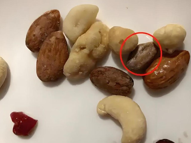 6 thực phẩm nhiều người nghĩ ăn được nhưng lại CÓ ĐỘC, bếp nhà nào cũng có- Ảnh 1. 6 thực phẩm nhiều người nghĩ ăn được nhưng lại CÓ ĐỘC, bếp nhà nào cũng có- Ảnh 1.
