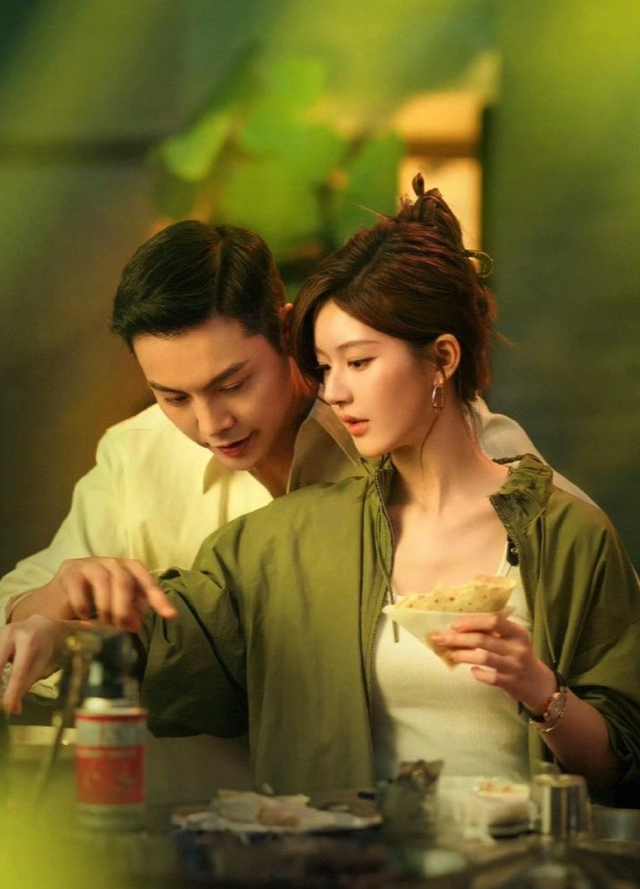 Loạt người đẹp cổ trang khuấy đảo dòng phim hiện đại trong tháng 6- Ảnh 5.