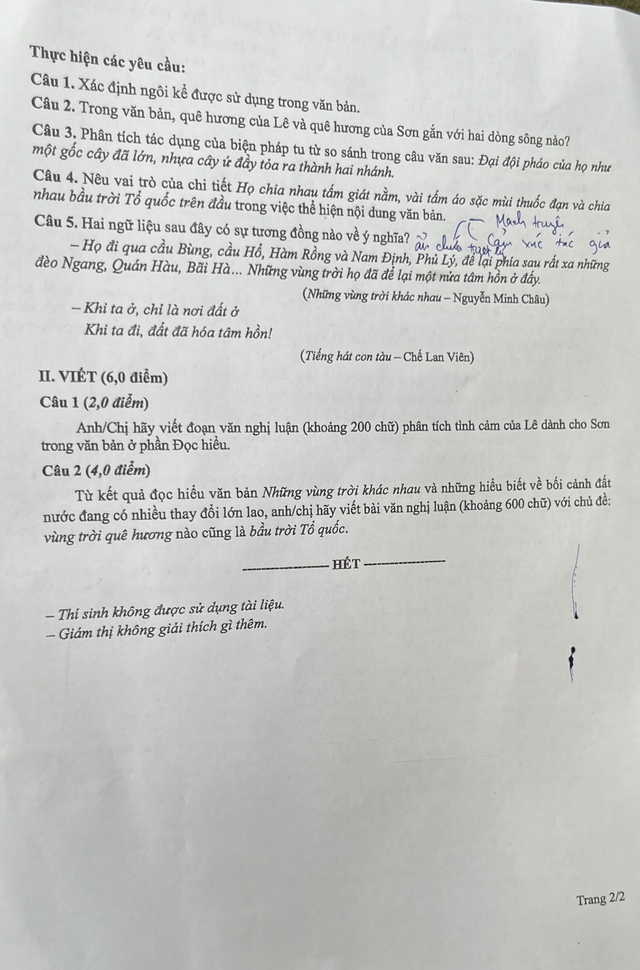 Kết thúc buổi đầu tiên thi tốt nghiệp THPT 2025: Đề hay, thí sinh phấn khởi, được 1/3 chặng đường rồi!- Ảnh 17.