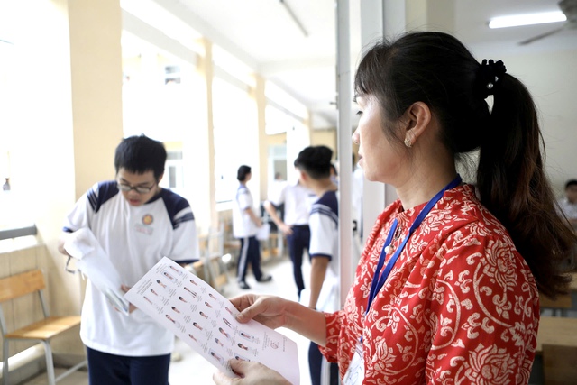 Kết thúc buổi thứ 2 thi tốt nghiệp THPT 2025: Đề nhiều câu hỏi thực tế, rất dài và "nghi" khó như 2018- Ảnh 37.
