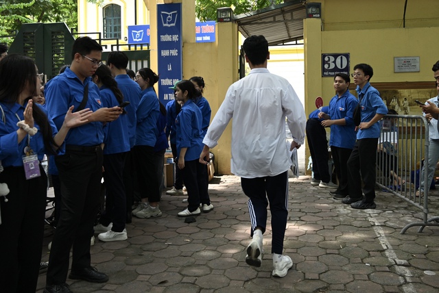 Kết thúc buổi thứ 2 thi tốt nghiệp THPT 2025: Đề nhiều câu hỏi thực tế, rất dài và "nghi" khó như 2018- Ảnh 41.