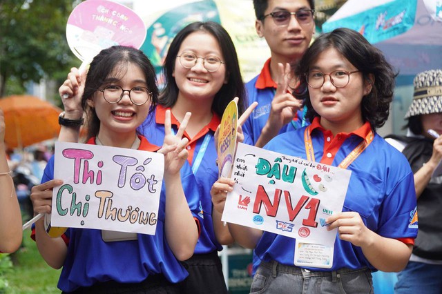 Kết thúc buổi thứ 2 thi tốt nghiệp THPT 2025: Đề nhiều câu hỏi thực tế, rất dài và "nghi" khó như 2018- Ảnh 46.