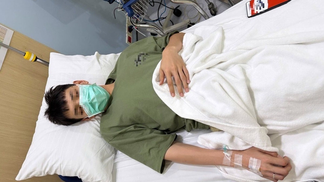 Người đàn ông rất chăm uống nước nhưng vẫn suy thận cấp, bác sĩ tức giận: "Nước này uống nhiều như thuốc độc"- Ảnh 1.