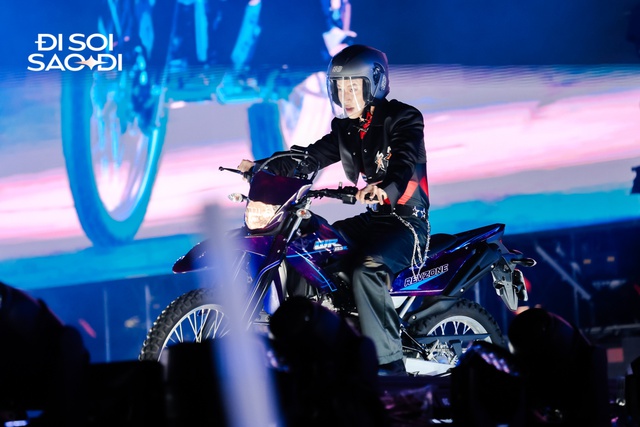 GAMA Music Racing Festival 2025: Kay Trần hóa “racing boy” chính hiệu, Mỹ Mỹ lên đồ cực “chiến” khuấy động sân khấu mở màn- Ảnh 1.