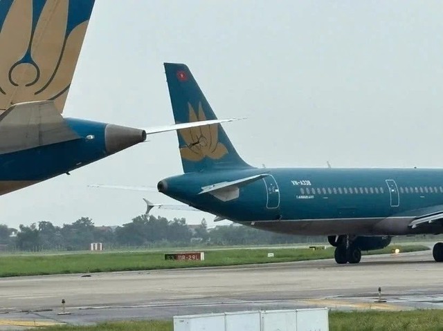 Vụ va chạm của 2 máy bay Vietnam Airlines trên đường băng lên báo nước ngoài, người đọc bình luận: Sự việc đáng tiếc nhưng vẫn còn may- Ảnh 1.