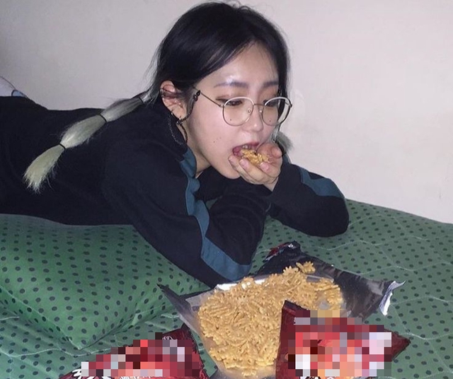 Nói thẳng: Còn làm 4 việc này trước khi đi ngủ đừng trách mạch máu bị bịt kín, sớm “cứng như đá”- Ảnh 2.