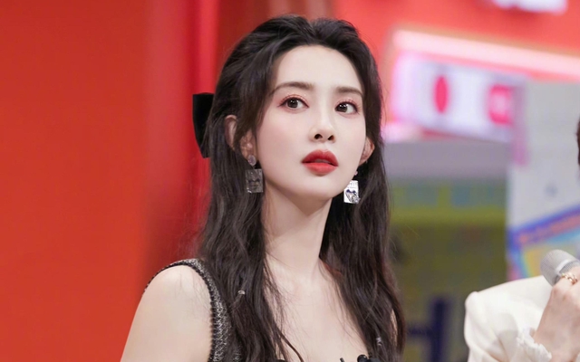 Mỹ nhân ảo tưởng visual nhất Trung Quốc: Tự nhận mình quá đẹp cũng là cái tội, netizen cười vỡ bụng “nói EQ thấp lại tự ái”- Ảnh 1.