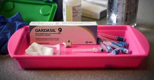 Vắc xin HPV-2, HPV-4, HPV-9 khác nhau chỗ nào? Nữ giới tiêm loại nào là tốt nhất?- Ảnh 2.