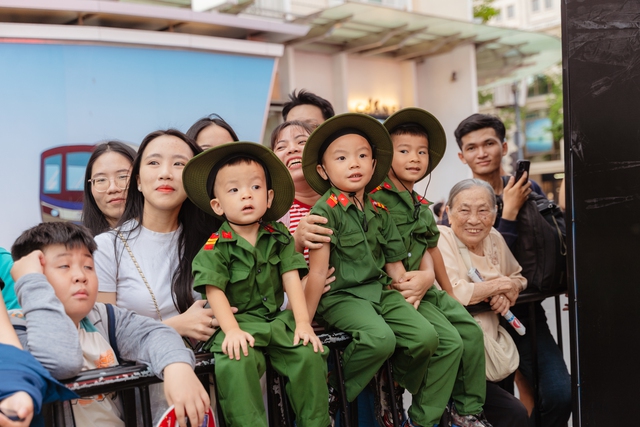 Mãn nhãn tuyệt đối với các màn biểu diễn huấn luyện cảnh khuyển, khí công... của các chiến sĩ công an nhân dân- Ảnh 11.
