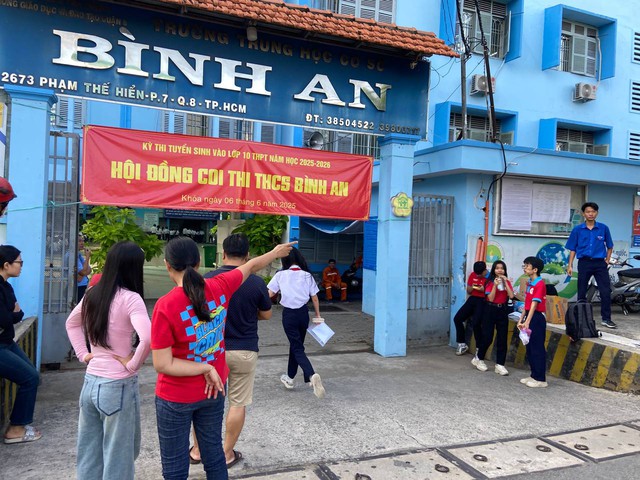 Kết thúc thi vào lớp 10 TP.HCM buổi đầu tiên: Đề Văn bàn về sự trưởng thành, thí sinh "vui điên lên" khen đề dễ!- Ảnh 21.