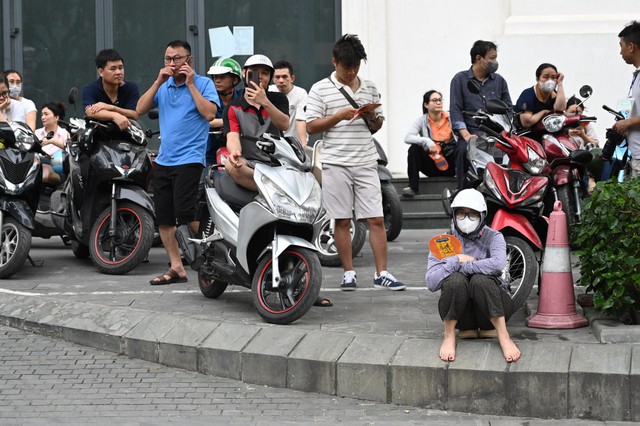 Hết giờ làm bài môn Văn: Đề bàn về hạnh phúc, thí sinh cũng vui và cười tươi như được mùa!- Ảnh 17.