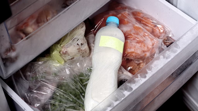 Thừa điện cũng ĐỪNG DẠI cho 6 thực phẩm này vào ngăn đông tủ lạnh, không khác gì ném luôn vào thùng rác- Ảnh 3.