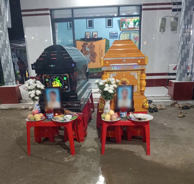 Đôi vợ chồng tử vong khi đưa con đi khám bệnh: Xót xa cảnh đám tang không kèn trống, phải tổ chức nhờ bên nhà người thân, 2 con thất thần bên linh cữu- Ảnh 6.