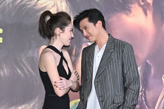 Phim Trung Quốc hot rần rần trở lại sau 14 năm: Nam chính khiến bạn diễn mê mệt, đào hoa đến nỗi bị dọa đánh- Ảnh 4.
