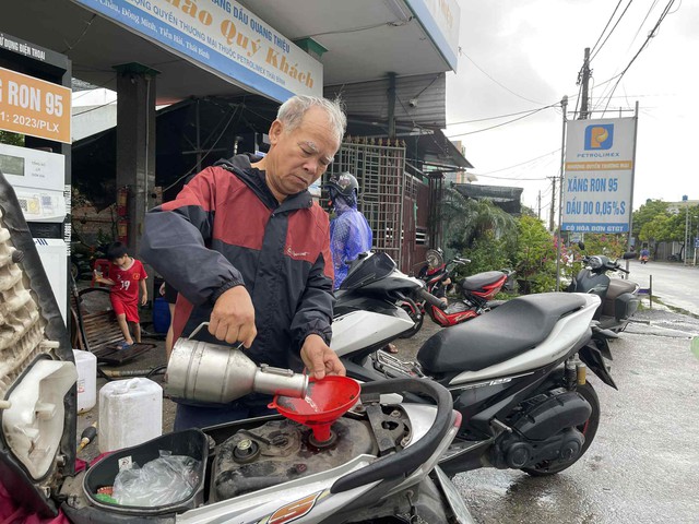 Trực tiếp: Bão số 3 đổ bộ đất liền Hưng Yên - Ninh Bình; CSGT Hà Nội khuyến cáo người dân hạn chế ra đường- Ảnh 19.