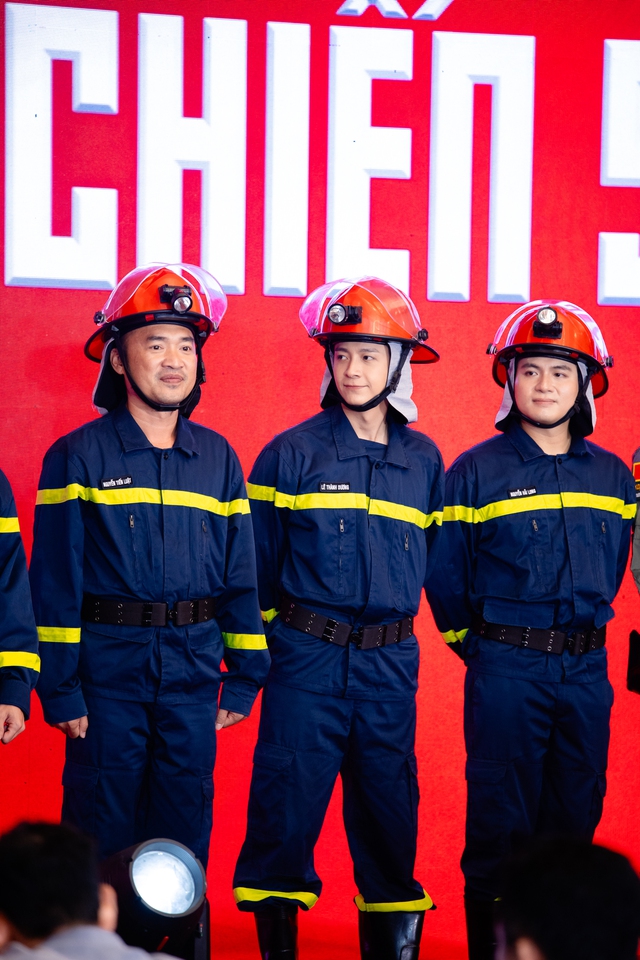 Hình ảnh chưa từng thấy của rapper Binz khiến cả cõi mạng xôn xao- Ảnh 5. Hình ảnh chưa từng thấy của rapper Binz khiến cả cõi mạng xôn xao- Ảnh 5.