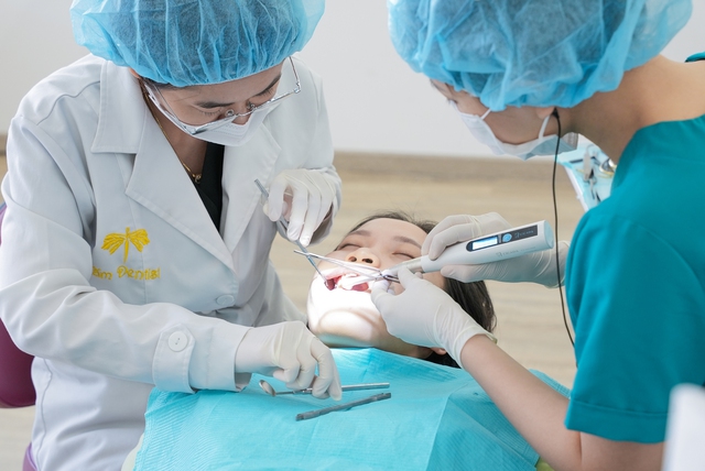 Trầm cảm vì niềng răng 3 năm vẫn "hô như ngày đầu"- Ảnh 3. Trầm cảm vì niềng răng 3 năm vẫn "hô như ngày đầu"- Ảnh 3.
