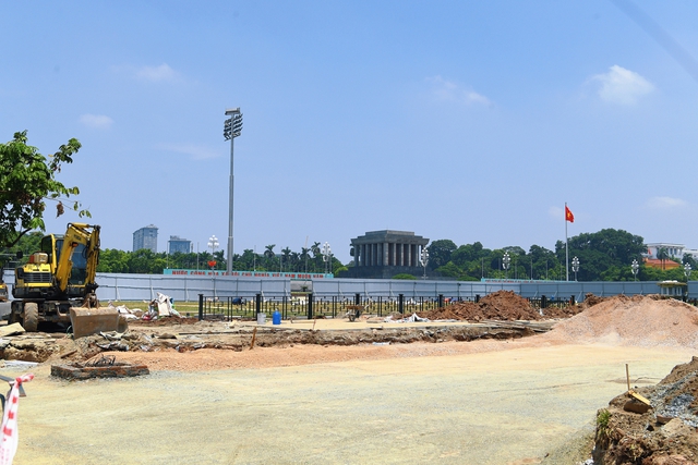Cận cảnh quá trình phá dỡ nhà số 61 Trần Phú, mở rộng đường Hùng Vương phục vụ lễ diễu binh dịp 2/9- Ảnh 11.