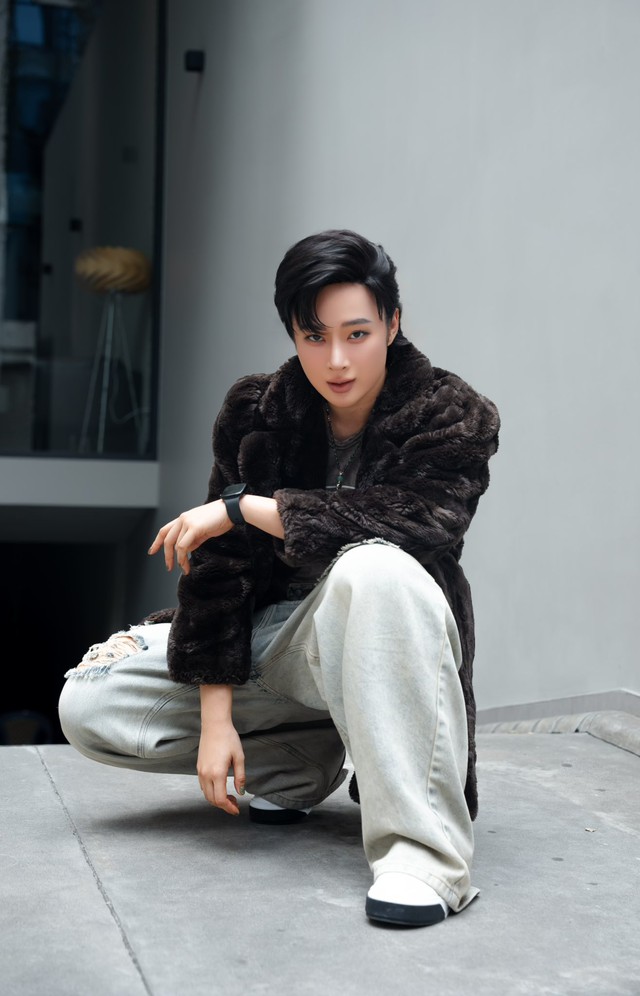 Angela Phương Trinh bị 