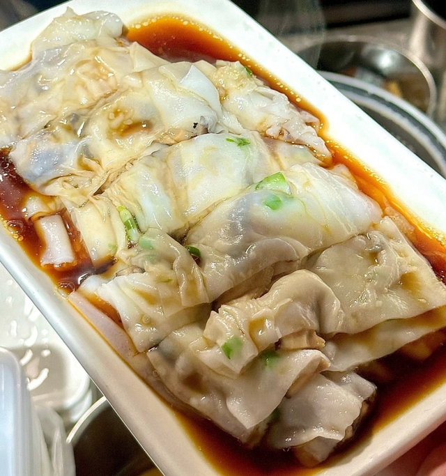 Một hàng bánh cuốn bị phát hiện thêm chất cấm có thể gây vô sinh, ung thư vào món ăn của hàng trăm khách- Ảnh 4.