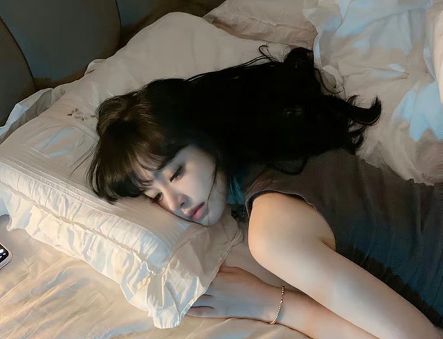 Suy thận rất giỏi “ngụy trang”, đang tuổi trẻ sung sức mà thấy 5 cảm giác này cũng cần gặp bác sĩ ngay- Ảnh 1.