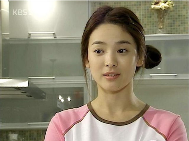 Song Hye Kyo 17 tuổi đẹp như thiên sứ giáng trần: Nhan sắc này đúng là chân ái, hoàn mỹ không gì sánh nổi- Ảnh 10.