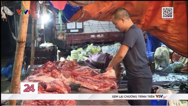 Đường dây bán thịt lợn chết tại chợ Phùng Khoang: Giá ban đầu chỉ 20.000 đồng/kg, biết kém chất lượng vẫn xẻ bán cho khách mỗi ngày- Ảnh 2.