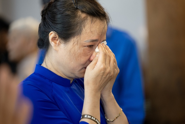 Người dân tìm về thôn Lại Đà, xúc động thắp hương tưởng nhớ cố Tổng Bí thư Nguyễn Phú Trọng- Ảnh 16. Người dân tìm về thôn Lại Đà, xúc động thắp hương tưởng nhớ cố Tổng Bí thư Nguyễn Phú Trọng- Ảnh 16.