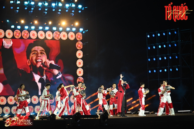 Noo Phước Thịnh - Tóc Tiên chiêu đãi Concert Quốc Gia "tiệc visual" đã mắt, đẳng cấp sao hạng A hát live miễn chê!- Ảnh 3.