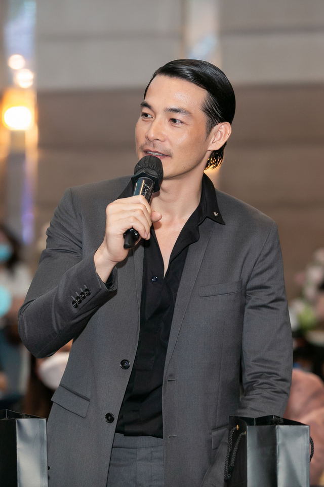 Tài tử có “gương mặt điện ảnh” đẹp nhất Việt Nam: Nhan sắc chặt chém cả showbiz, mặc áo rách lên người vẫn sang- Ảnh 7. Tài tử có “gương mặt điện ảnh” đẹp nhất Việt Nam: Nhan sắc chặt chém cả showbiz, mặc áo rách lên người vẫn sang- Ảnh 7.