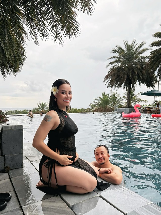 Anh tài và vợ vũ công kém 13 tuổi thông báo có con đầu lòng- Ảnh 1. Anh tài và vợ vũ công kém 13 tuổi thông báo có con đầu lòng- Ảnh 1.