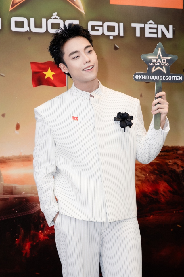 Thảm đỏ Sao Nhập Ngũ 2025: Hoà Minzy - Chi Pu - Kỳ Duyên đọ visual cực nét, 1 mỹ nhân lộ nhan sắc khác lạ- Ảnh 15.