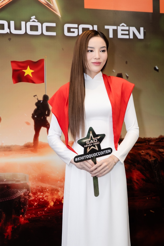 Thảm đỏ Sao Nhập Ngũ 2025: Hoà Minzy - Chi Pu - Kỳ Duyên đọ visual cực nét, 1 mỹ nhân lộ nhan sắc khác lạ- Ảnh 3.